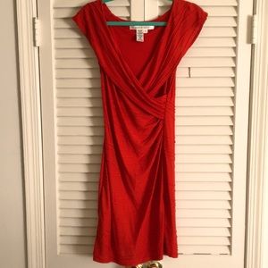 Short sleeve tight fit Max Studio mini dress